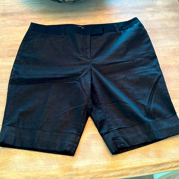 Jeanie Becker cotton Bermuda shorts - Picture 3 of 9